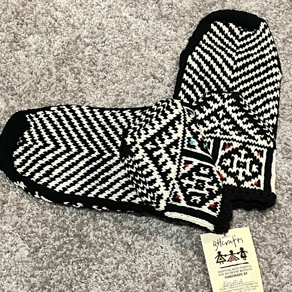 BH CRAFTS Slipper Socks that travel the globe -   Buy with Purpose